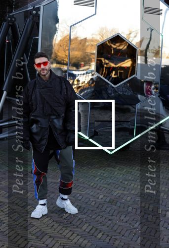 Amsterdam 21 december 2021
Dj Don Diablo met zijn NFT kunstwerk bij Moco museum