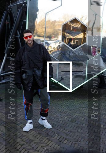Amsterdam 21 december 2021
Dj Don Diablo met zijn NFT kunstwerk bij Moco museum