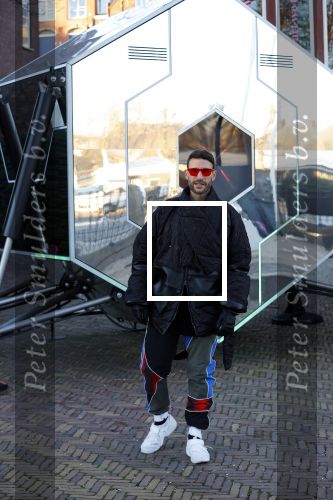 Amsterdam 21 december 2021
Dj Don Diablo met zijn NFT kunstwerk bij Moco museum