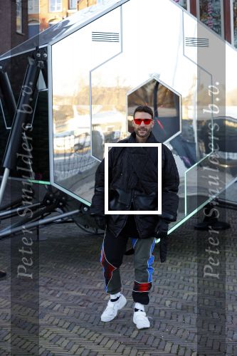 Amsterdam 21 december 2021
Dj Don Diablo met zijn NFT kunstwerk bij Moco museum