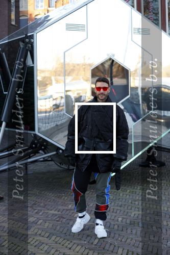 Amsterdam 21 december 2021
Dj Don Diablo met zijn NFT kunstwerk bij Moco museum