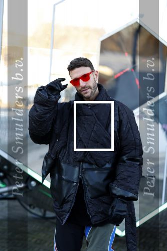 Amsterdam 21 december 2021
Dj Don Diablo met zijn NFT kunstwerk bij Moco museum