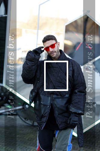 Amsterdam 21 december 2021
Dj Don Diablo met zijn NFT kunstwerk bij Moco museum