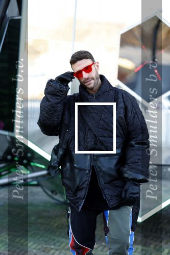 Amsterdam 21 december 2021
Dj Don Diablo met zijn NFT kunstwerk bij Moco museum