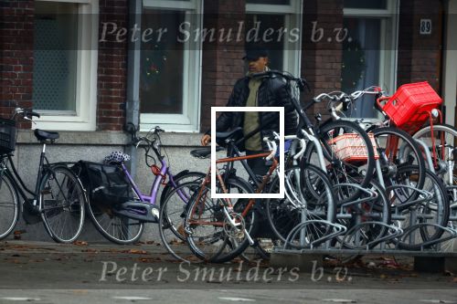 Amsterdam 14 december 2021
Frank Rijkaard wandelend in Amsterdam zuid.