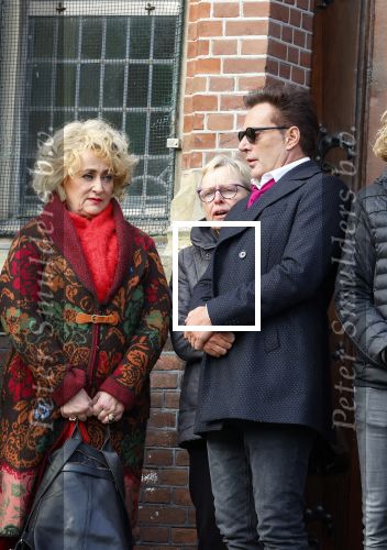 Schagen 11 januari 2022
Begrafenis / dienst van Janny Joling de moeder van Gerard Joling in het centrum van Schagen.