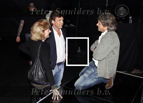 Ede 21 januari 2011
Finale van TVOH The voice of Holland in Ede gepresenteerd door Wendy v Dijk en Martijn Krabbe. Ben Saunders wint uiteindelijk. John de Mol met vriendin els en Sander Vahle
Peter Smulders bv
