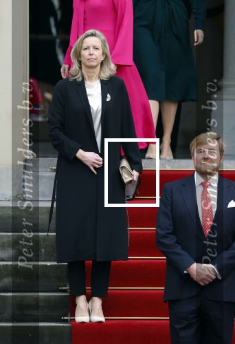 Den haag 10 januari 2022
Balkonscene nieuwe kabinet op paleis Noordeinde.
Koning Willem Alexander Mark Rutte Wopke Hoekstra Hugo de Jonge Kasja ollongren Liesje Schreinemacher Franc Weerwind Dilan Yesilgoz Hanke Bruins Robbert Dijkgraaf Dennis Wiersma Mark Harbers Micky Adriaansens Rob Jetten Henk Staghouwer Christianne v d Wal Karien v Gennip Carola Schouten Ernst Kuipers en Conny Helder .