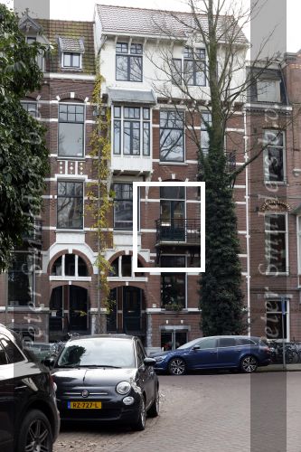 Amsterdam 22 december 2021
Lil Kleine en jaimie Vaes met hun zoon Lion op de cofnelis schuytstraat.