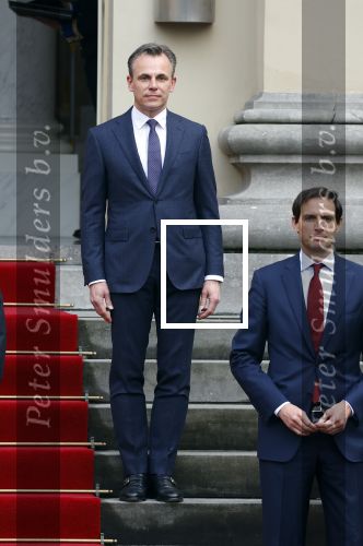 Den haag 10 januari 2022
Balkonscene nieuwe kabinet op paleis Noordeinde.
Koning Willem Alexander Mark Rutte Wopke Hoekstra Hugo de Jonge Kasja ollongren Liesje Schreinemacher Franc Weerwind Dilan Yesilgoz Hanke Bruins Robbert Dijkgraaf Dennis Wiersma Mark Harbers Micky Adriaansens Rob Jetten Henk Staghouwer Christianne v d Wal Karien v Gennip Carola Schouten Ernst Kuipers en Conny Helder .