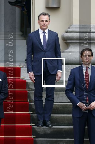 Den haag 10 januari 2022
Balkonscene nieuwe kabinet op paleis Noordeinde.
Koning Willem Alexander Mark Rutte Wopke Hoekstra Hugo de Jonge Kasja ollongren Liesje Schreinemacher Franc Weerwind Dilan Yesilgoz Hanke Bruins Robbert Dijkgraaf Dennis Wiersma Mark Harbers Micky Adriaansens Rob Jetten Henk Staghouwer Christianne v d Wal Karien v Gennip Carola Schouten Ernst Kuipers en Conny Helder .