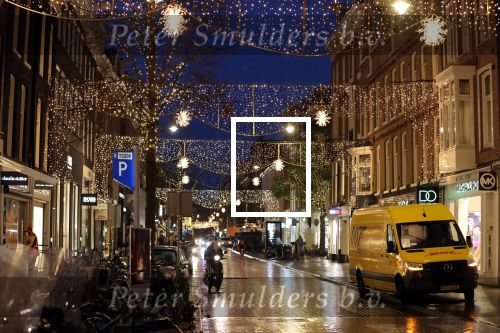 Amsterdam 29 november 2021
pc hooftstraat met kerstverlichting