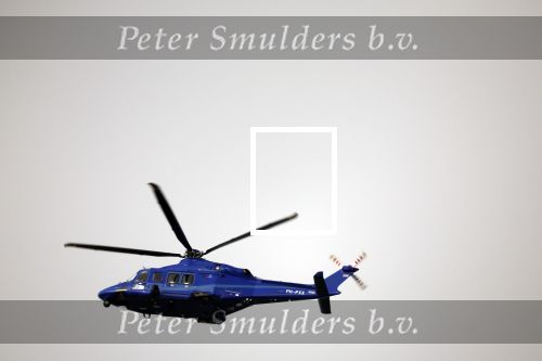 Maarssen 6 januari 2021
De A2 bij Maarssen is 2 uur afgesloten geweest na een achtervolging wat met mogelijke aanslag op John v d Heuvel te maken had. Politie helicopter