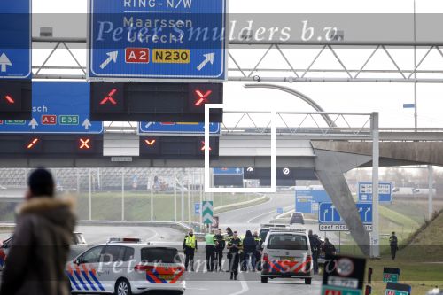 Maarssen 6 januari 2021
De A2 bij Maarssen is 2 uur afgesloten geweest na een achtervolging wat met mogelijke aanslag op John v d Heuvel te maken had.