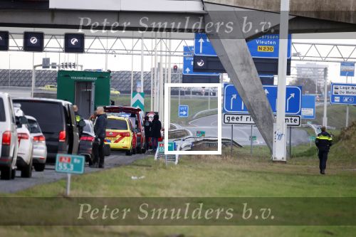 Maarssen 6 januari 2021
De A2 bij Maarssen is 2 uur afgesloten geweest na een achtervolging wat met mogelijke aanslag op John v d Heuvel te maken had.