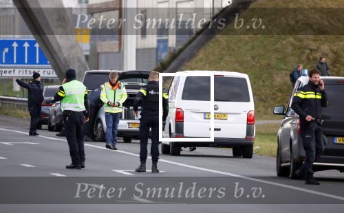 Maarssen 6 januari 2021
De A2 bij Maarssen is 2 uur afgesloten geweest na een achtervolging wat met mogelijke aanslag op John v d Heuvel te maken had.