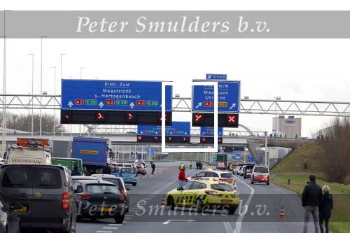 Maarssen 6 januari 2021
De A2 bij Maarssen is 2 uur afgesloten geweest na een achtervolging wat met mogelijke aanslag op John v d Heuvel te maken had.