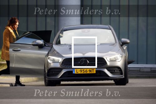 Schiphol Mijdrecht 20 december 2021
Andre Hazes en zijn neef en beste vriend Djarno Hofland worden door Rachel hazes opgehaald op Schiphol na een vakantie naar Las Vegas en Los Angeles. Daarna rijden Andre en zijn moeder naar haar huis in Mijdrecht.