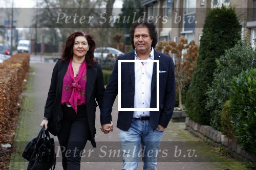 Elst 15 december 2021
Rene Leblanc en zijn vouw in de Albert Heijn met zijn bier .