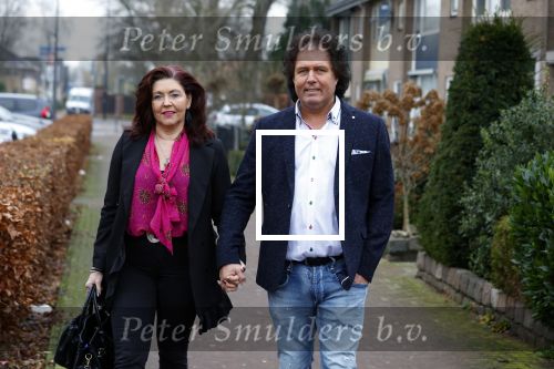 Elst 15 december 2021
Rene Leblanc en zijn vouw in de Albert Heijn met zijn bier .