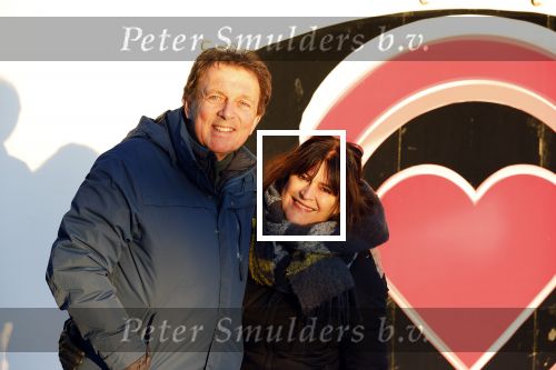 Amsterdam 21 december 2021
Robert ten Brink en zijn vrouw bij opnames all you need is love op museumplein.