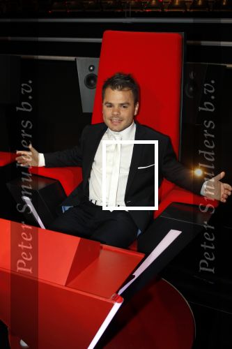 Ede 21 januari 2011
Finale van TVOH The voice of Holland in Ede gepresenteerd door Wendy v Dijk en Martijn Krabbe. Ben Saunders wint uiteindelijk. Roel v Velsen
Peter Smulders bv