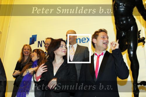 Amsterdam 25 januari 2011
Cast Legalyy Blonde opent amsterdamse effectenbeurs. Aanwezig Pearl Jozefzoon, Albert Verlinde Laura Vlasblom Kim Lian v d Meij Joey Schalker Roy v Iersel en medewerkers van de beurs.
Peter Smulders bv