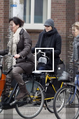 Amsterdam 19 januari 2011
Susan Visser met haar bakfiets.
Peter Smulders bv