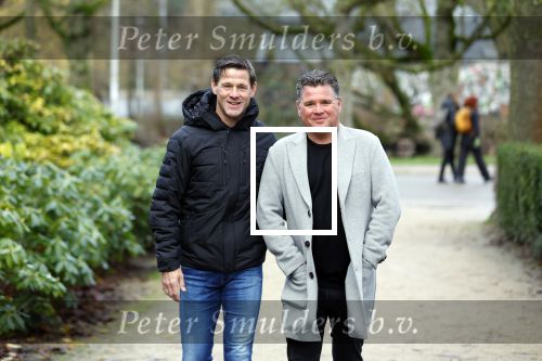 Amsterdam 18 december 2021
Wolter Kroes en zijn broer aan het wanelen in het vondelpark.