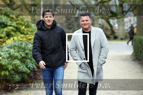 Amsterdam 18 december 2021
Wolter Kroes en zijn broer aan het wanelen in het vondelpark.