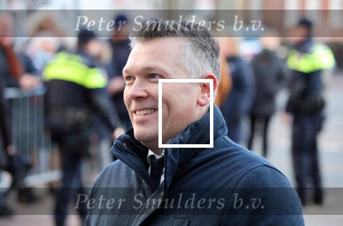 Den Haag 8 december 2021
Prinses Amalia arriveert voor de buitengewone vergadering van de Raad van State. Naast de prinses waren ook koning Willem Alexander en koningin Maxima bij de buitengewone vergadering aanwezig.
Na de vergadering ging Amalia in de tuin een boom planten. Wouter de Winther