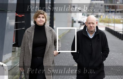 Hilversum 29 december 2022
Bij Beeld en Geluid op het mediapark  konden mensen afscheid nemen van Han Peekel . Dennis Jansen en Angela de Jong