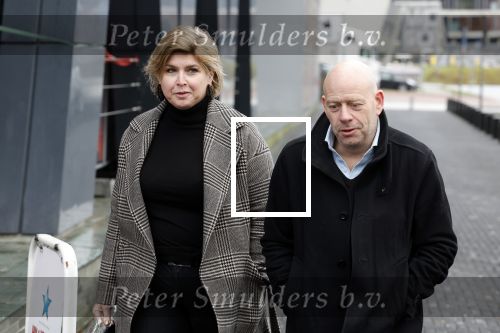 Hilversum 29 december 2022
Bij Beeld en Geluid op het mediapark  konden mensen afscheid nemen van Han Peekel . Dennis Jansen en Angela de Jong