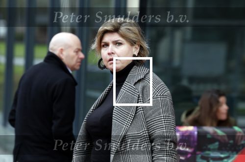 Hilversum 29 december 2022
Bij Beeld en Geluid op het mediapark  konden mensen afscheid nemen van Han Peekel . Dennis Jansen en Angela de Jong