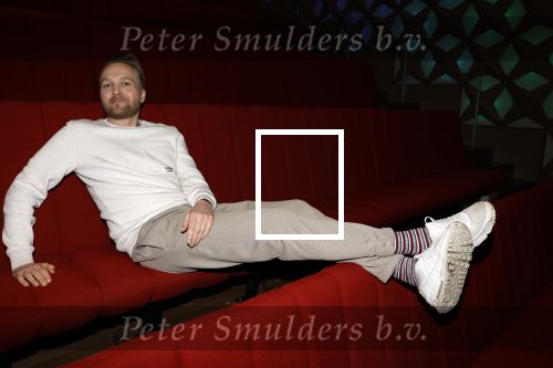 Hilversum 9 januari 2023
Arjan Lubach wordt bij beeld en Geluid gekozen tot mediapersoon van 2022. Andre v Duin reikt hem de prijs uit .