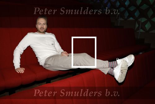 Hilversum 9 januari 2023
Arjan Lubach wordt bij beeld en Geluid gekozen tot mediapersoon van 2022. Andre v Duin reikt hem de prijs uit .
