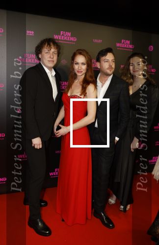 Amsterdam 16 januari 2023
Premiere Fijn weekend in Tuschinski.
De cast bestaat uit oa Sarah Chronis Carolien Spoor Jon karthaus Lisa Zweerman Steef de Bot Kay Greidanus en Aus Greidanus sr. Bertrie Wierenga