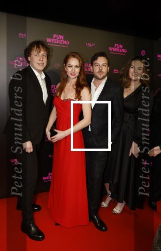 Amsterdam 16 januari 2023
Premiere Fijn weekend in Tuschinski.
De cast bestaat uit oa Sarah Chronis Carolien Spoor Jon karthaus Lisa Zweerman Steef de Bot Kay Greidanus en Aus Greidanus sr. Bertrie Wierenga