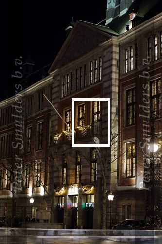 Amsterdam 20 en 22 december 2022
Kerstsfeer op de dam met het Paleis op de dam de Bijenkorf en Beursplein 5