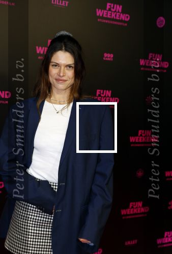 Amsterdam 16 januari 2023
Premiere Fijn weekend in Tuschinski.
De cast bestaat uit oa Sarah Chronis Carolien Spoor Jon karthaus Lisa Zweerman Steef de Bot Kay Greidanus en Aus Greidanus sr. Bo Maerten