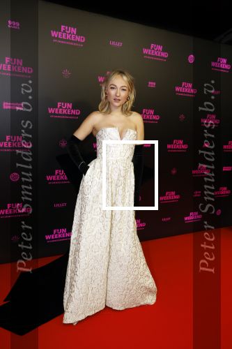 Amsterdam 16 januari 2023
Premiere Fijn weekend in Tuschinski.
De cast bestaat uit oa Sarah Chronis Carolien Spoor Jon karthaus Lisa Zweerman Steef de Bot Kay Greidanus en Aus Greidanus sr.