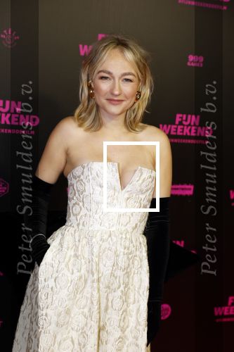 Amsterdam 16 januari 2023
Premiere Fijn weekend in Tuschinski.
De cast bestaat uit oa Sarah Chronis Carolien Spoor Jon karthaus Lisa Zweerman Steef de Bot Kay Greidanus en Aus Greidanus sr.