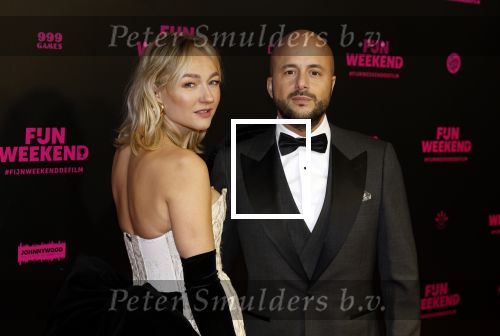 Amsterdam 16 januari 2023
Premiere Fijn weekend in Tuschinski.
De cast bestaat uit oa Sarah Chronis Carolien Spoor Jon karthaus Lisa Zweerman Steef de Bot Kay Greidanus en Aus Greidanus sr.