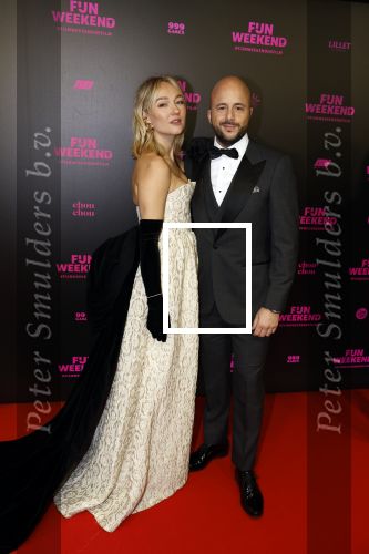Amsterdam 16 januari 2023
Premiere Fijn weekend in Tuschinski.
De cast bestaat uit oa Sarah Chronis Carolien Spoor Jon karthaus Lisa Zweerman Steef de Bot Kay Greidanus en Aus Greidanus sr.