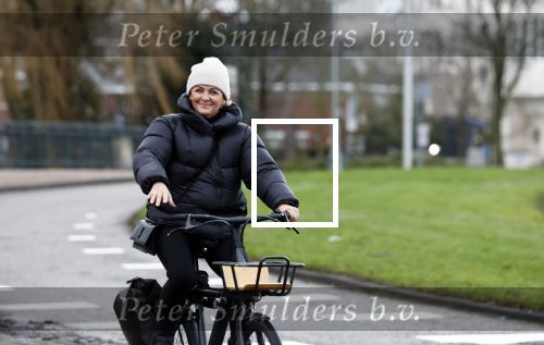 Amsterdam 4 januari 2023
Caroline Tensen op haar electrische v Moof fiets in Amsterdam zuid.