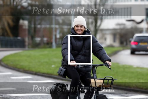Amsterdam 4 januari 2023
Caroline Tensen op haar electrische v Moof fiets in Amsterdam zuid.