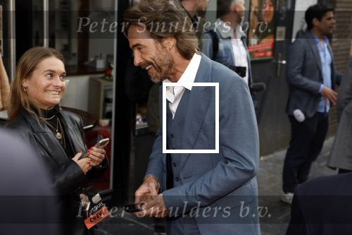 Amsterdam 11 april 2022
Premiere documentaire Louis  over het leven van Louis v Gaal in Tuschinski. Louis kwam samen met zijn vrouw Truus. Chris Zegers