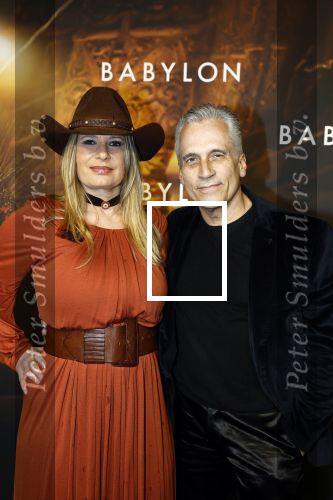 Amsterdam 9 januari 2022
Premiere Babylon in Tuschinski. Robert Schoemacher met zijn vrouw Claudia