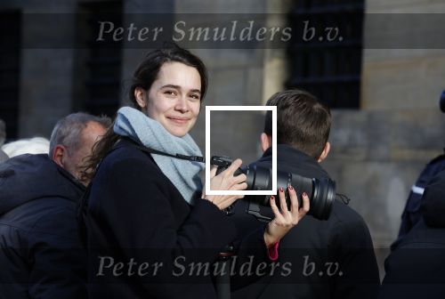 Amsterdam 17 januari 2023
Nieuwjaarsreceptie van Koning Willem Alexander en Koningin Maxima op paleis op de dam.
Davide Heijmans de vrouw van Thierry Baudet is daar aan het fotograferen.