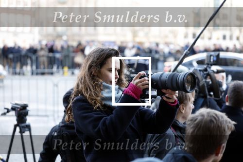 Amsterdam 17 januari 2023
Nieuwjaarsreceptie van Koning Willem Alexander en Koningin Maxima op paleis op de dam.
Davide Heijmans de vrouw van Thierry Baudet is daar aan het fotograferen.